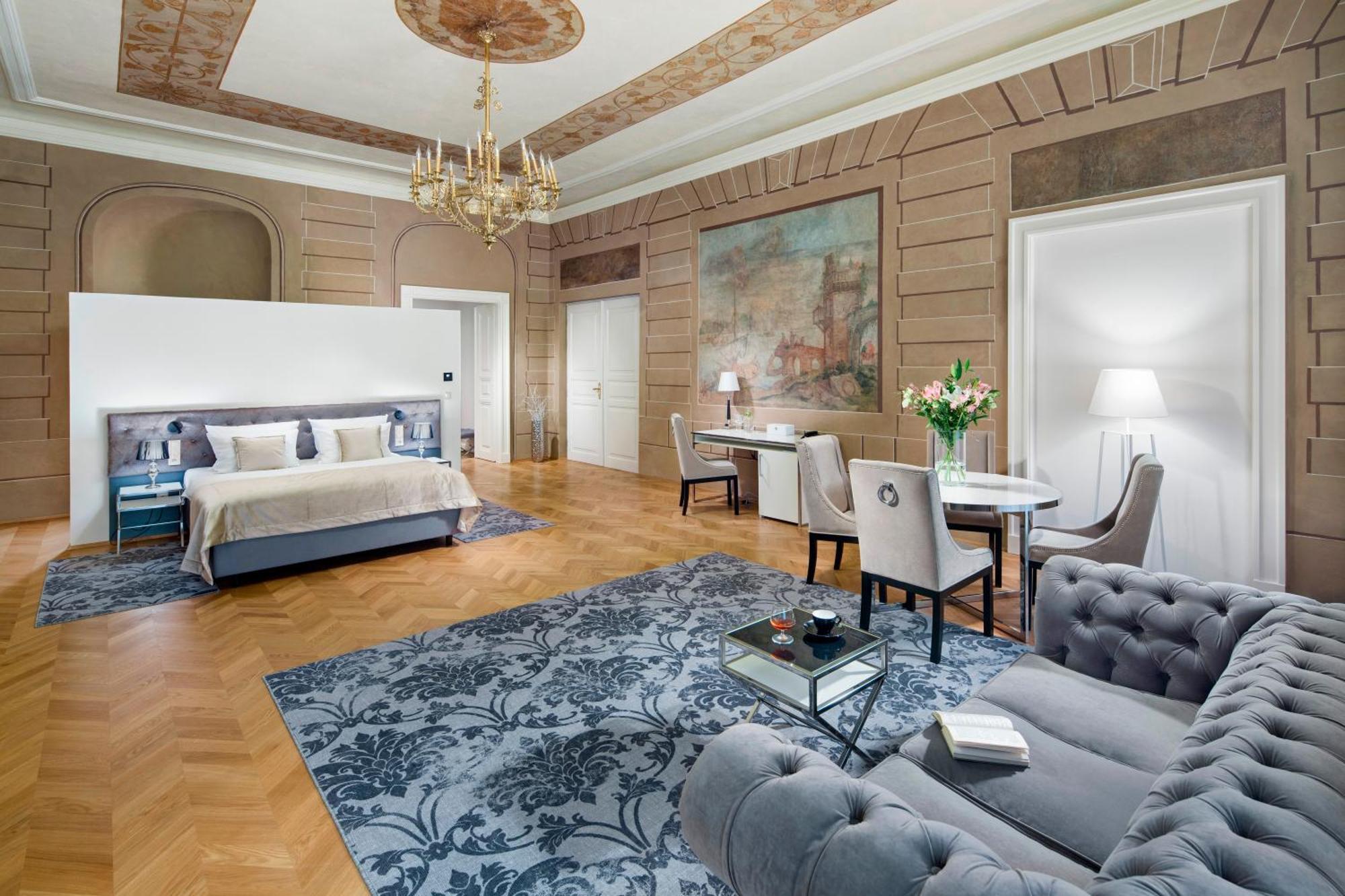 Hotel Wyndham Grand Old Town 5*